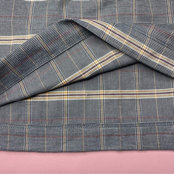 Plaid PacSun Mini Skirt with Zipper & Snaps - Picture 6 of 12